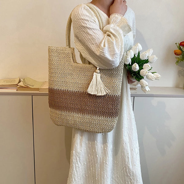 Summer Straw Woven Tote Bags With Tassels Large Shoulder Bag for Women Purses and Handbags Rattan Boho Bag Raffia Beach Bag